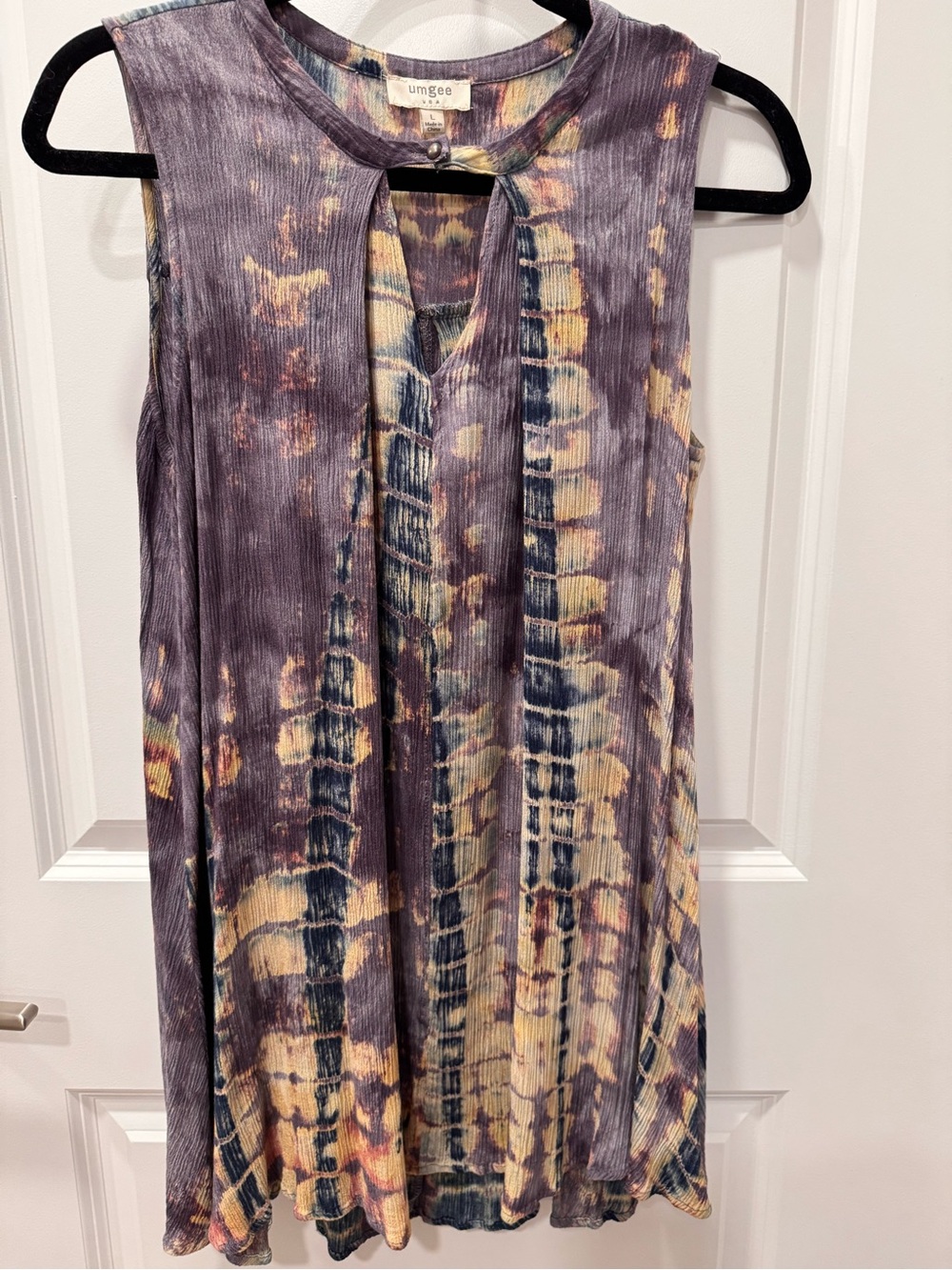 Sleeveless Shirt